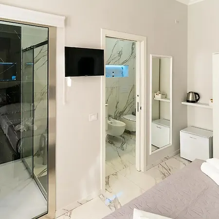 לינה וארוחת בוקר Elegance רג'יו די קאלאבריה